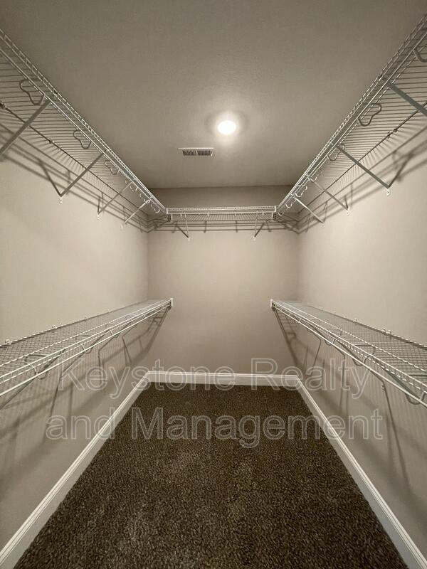 812 Lillian Grace Drive property image