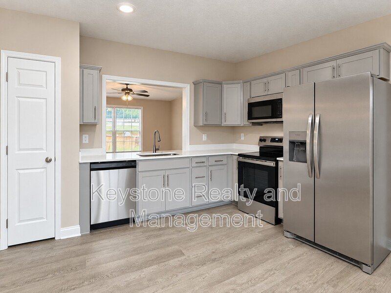 9346 Pembroke Oak Grove Rd property image