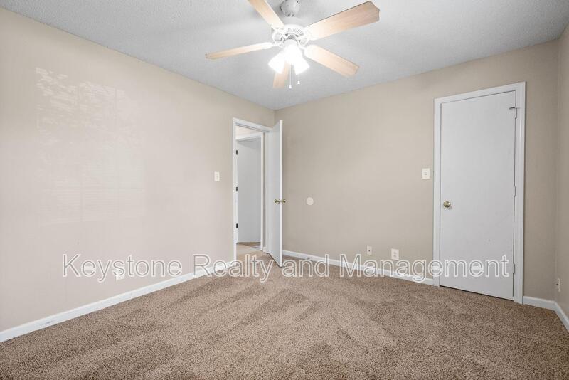 1375 Thompsonville Lane Unit 49 property image