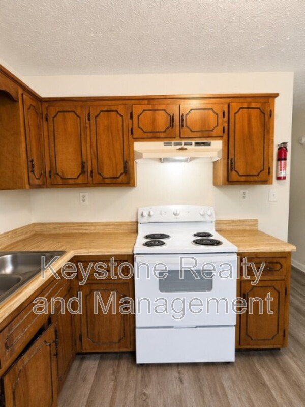1375 Thompsonville Lane property image