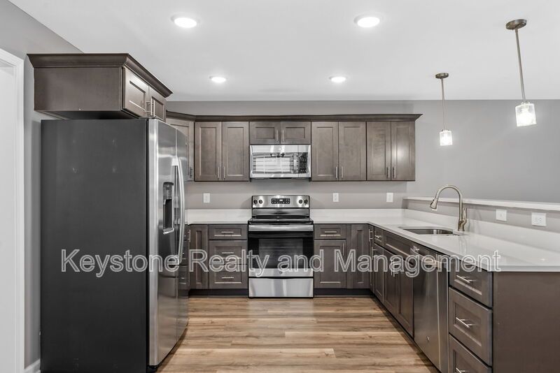 716 Perkins Avenue property image