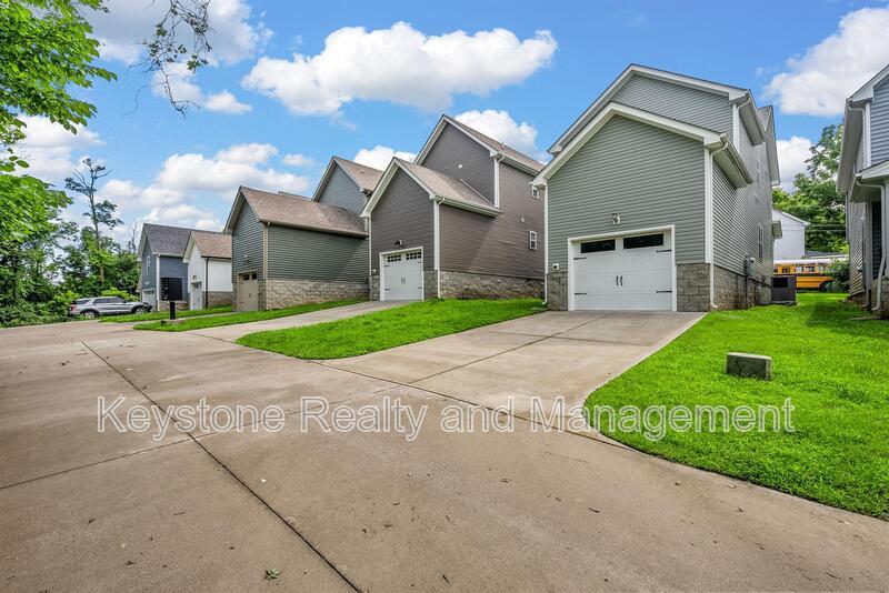 716 Perkins Avenue property image