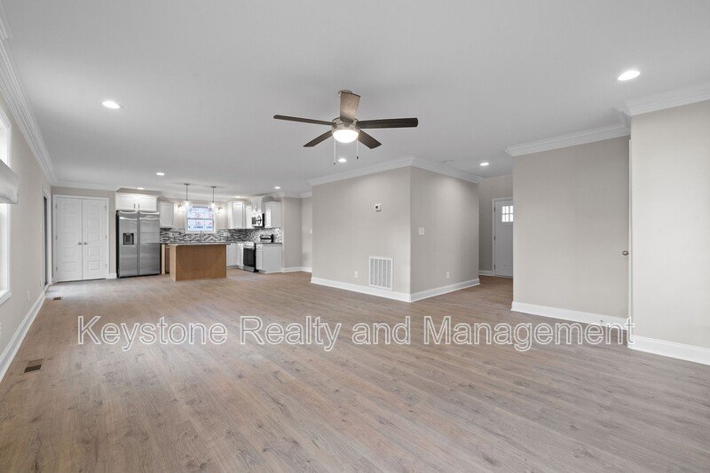 1684 Heritage Drive property image