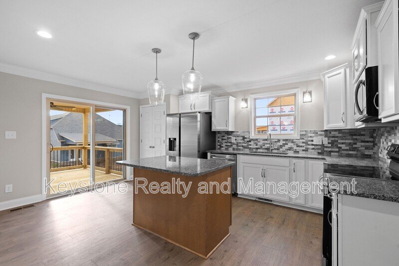 1684 Heritage Drive property image