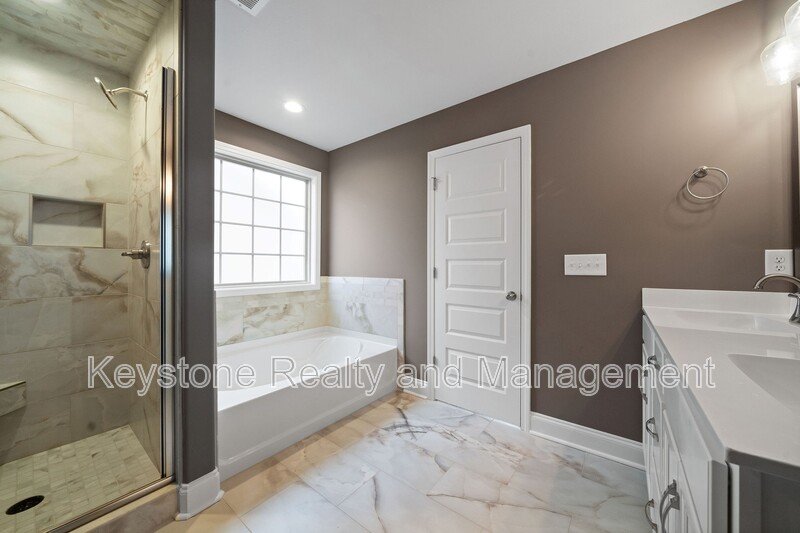 1684 Heritage Drive property image