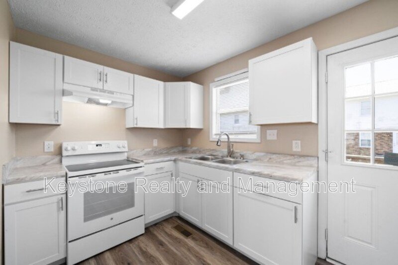 290 Thompsonville Lane Unit 302 property image