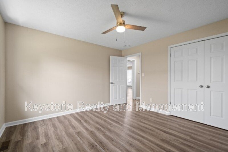 290 Thompsonville Lane Unit 302 property image
