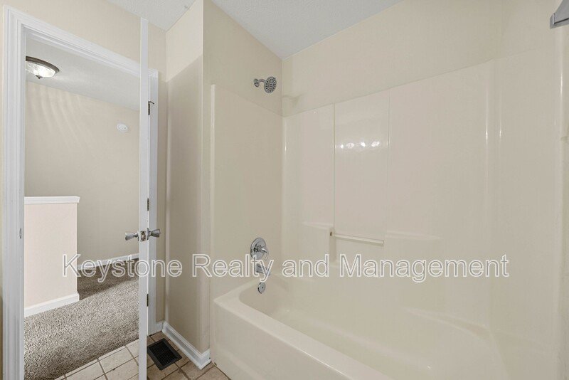 2332 Raleigh Court property image
