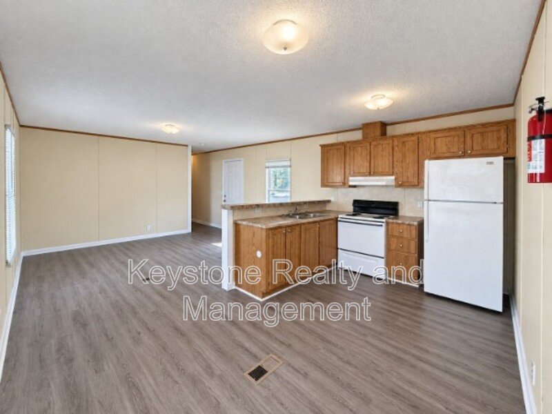 805 Monroe Lane property image