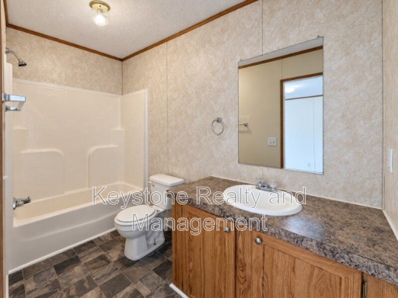 805 Monroe Lane property image