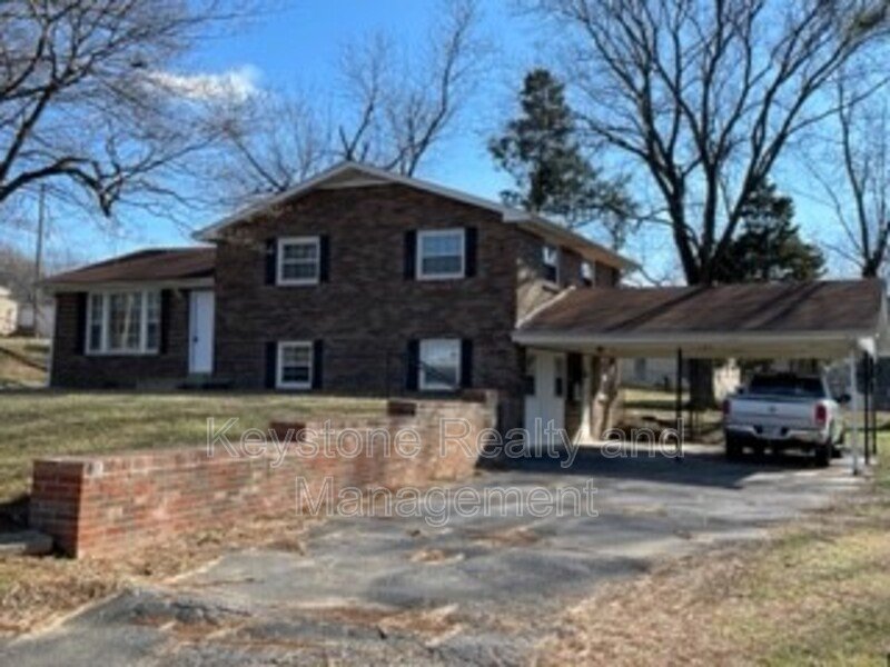 422 Peterson Lane property image