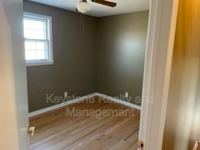 422 Peterson Lane property image