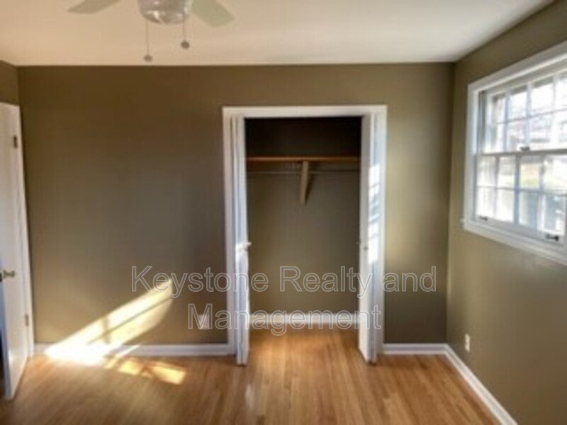 422 Peterson Lane property image
