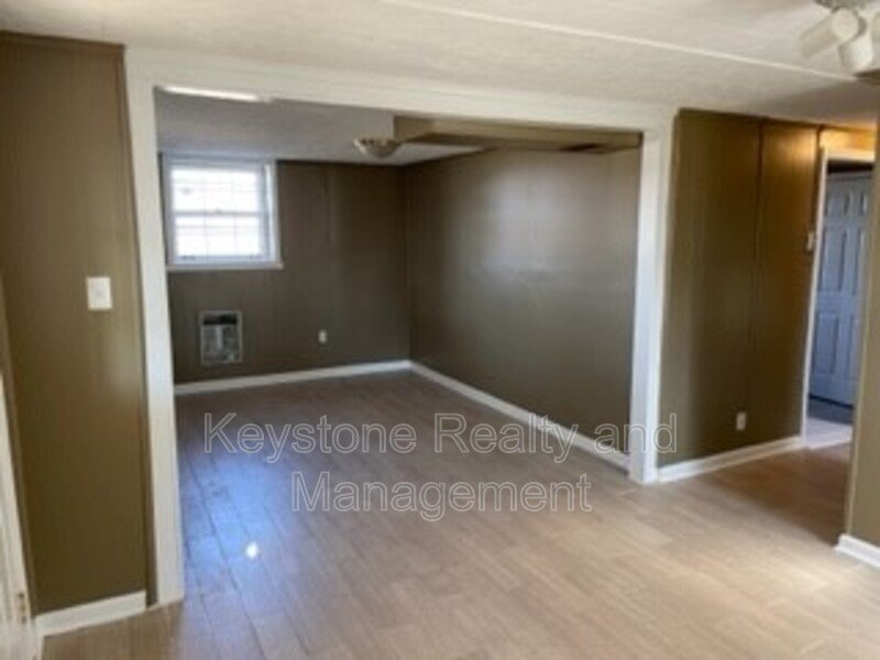 422 Peterson Lane property image