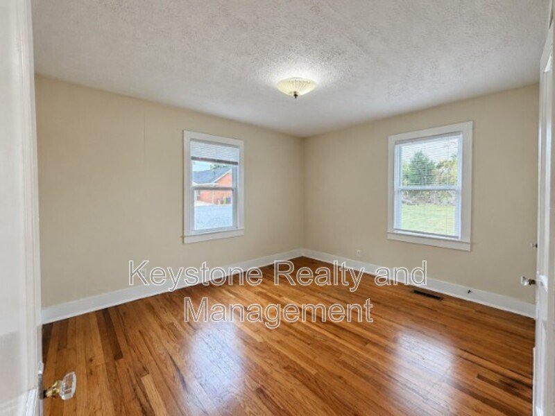 7170 Lafayette Road property image