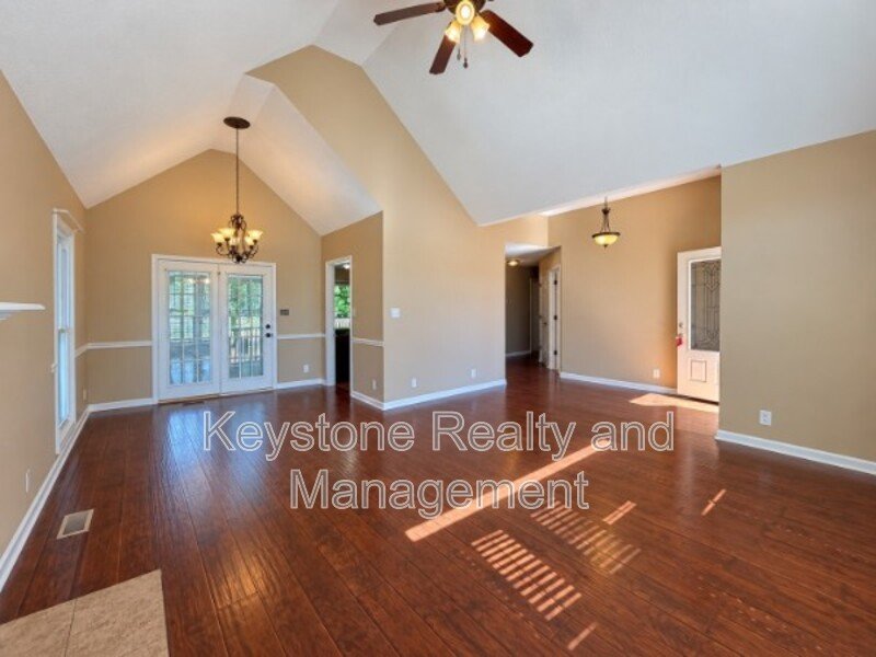 807 Isaac Drive property image