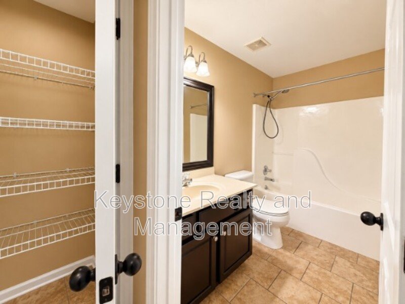 807 Isaac Drive property image