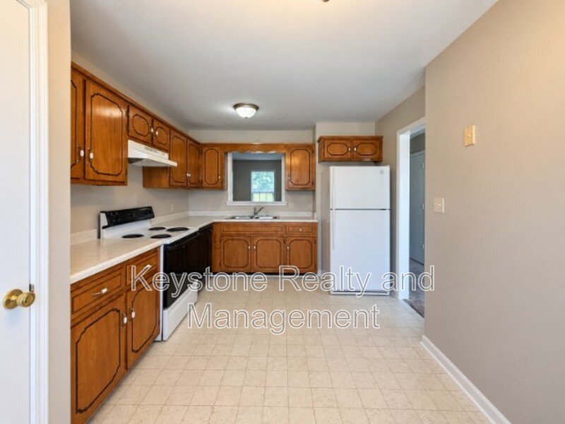3255 Tower Drive Unit C property image