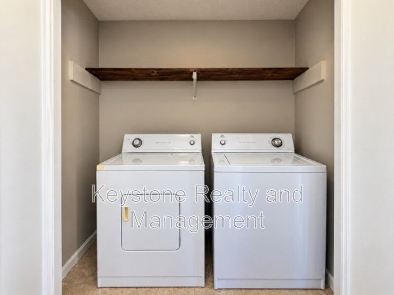 3255 Tower Drive Unit C property image