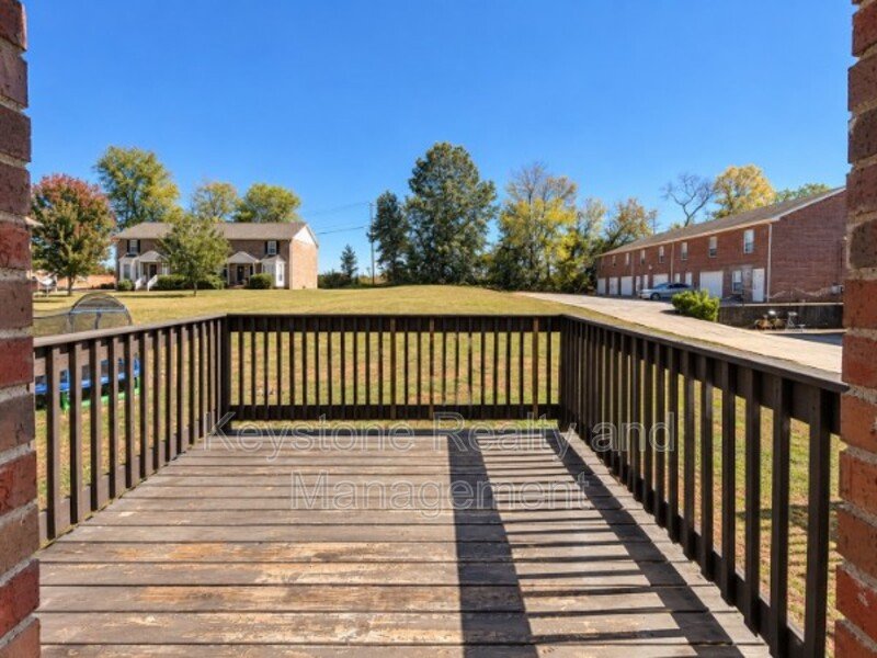 3255 Tower Drive Unit C property image